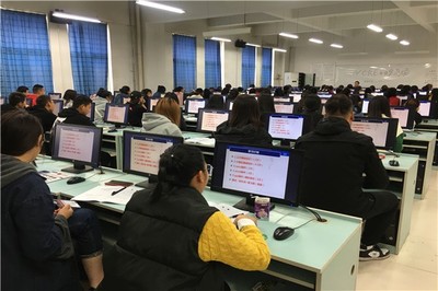 新華計算機培訓班 開啟您的數(shù)字未來之門