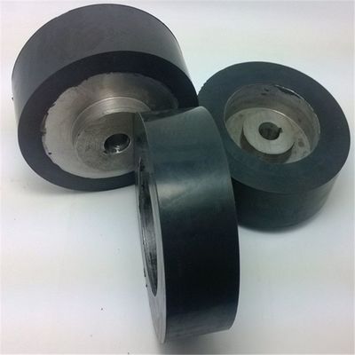氟橡膠包金屬制品 創(chuàng)新工藝提升工業(yè)密封與滾軸性能
